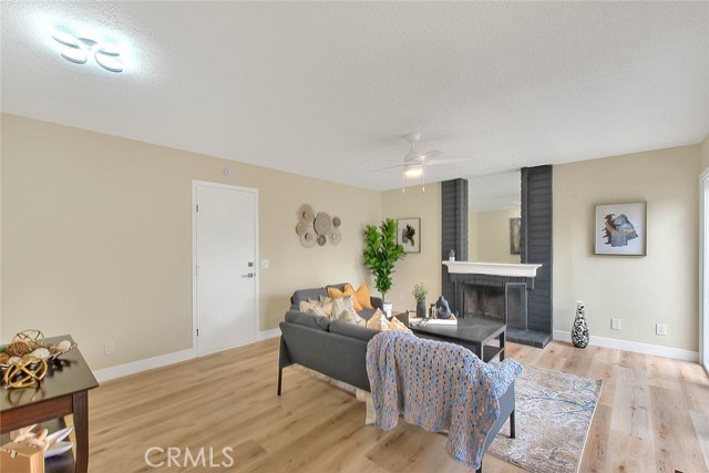 6087 Carol Avenue, Rancho Cucamonga CA: https://media.crmls.org/medias/0c914d24-b444-4546-b914-47467f712e03.jpg