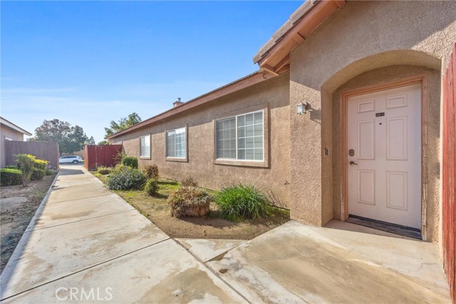 Detail Gallery Image 12 of 14 For 548 Yellow Meadow Ct., Bakersfield,  CA 93308 - – Beds | – Baths