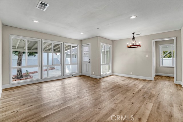 Detail Gallery Image 4 of 52 For 7909 Aldea Ave, Lake Balboa,  CA 91406 - – Beds | – Baths