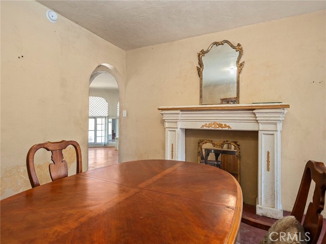 8618 La Tuna Canyon Road, Sun Valley CA: https://media.crmls.org/medias/0c92170a-e562-4b4a-8845-f2952c023465.jpg