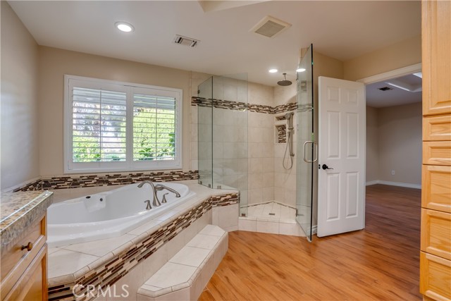 5660 Via San Jacinto, Riverside CA: https://media.crmls.org/medias/0c942a6a-1cc6-4138-b243-b0040e523b9c.jpg