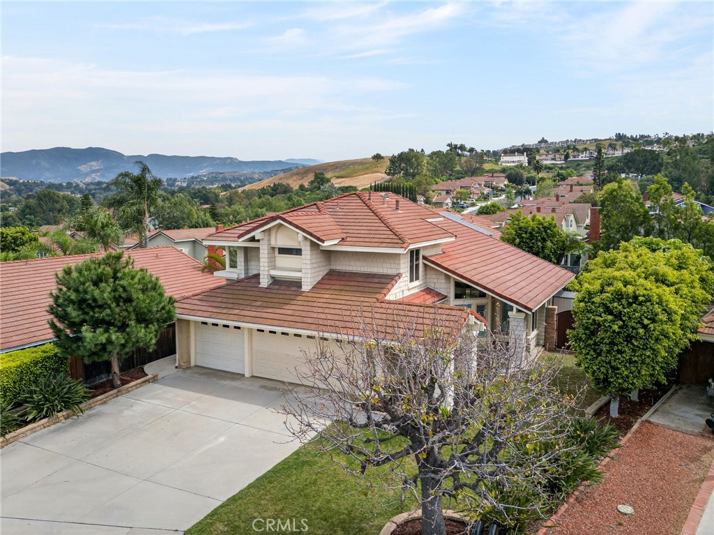 8104 E Carnation Way