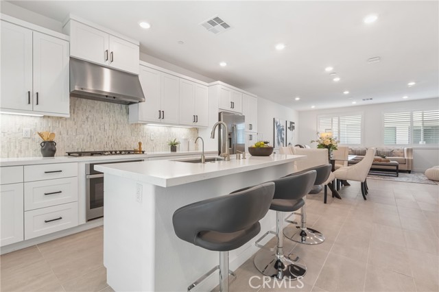 285 Lodestar, Tustin CA: https://media.crmls.org/medias/0c94fcbc-27f7-4129-a608-9f5f557aef0c.jpg