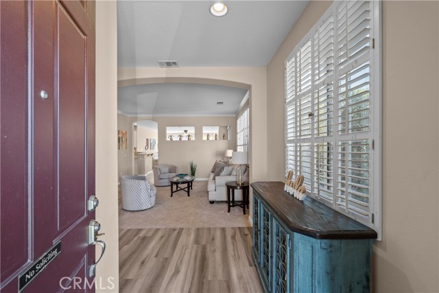 Detail Gallery Image 6 of 45 For 39934 Borica Ct, Palmdale,  CA 93551 - 5 Beds | 3 Baths