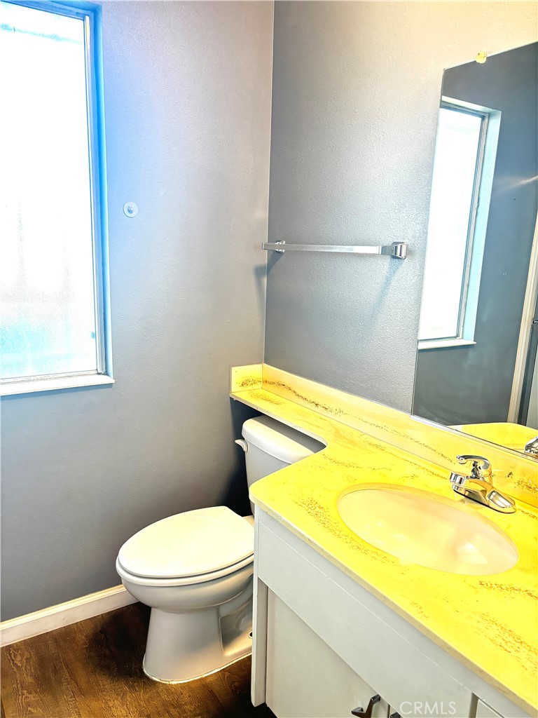 https://media.crmls.org/medias/0c957c68-5ca8-4721-86d0-0c4928b8f8f6.jpg?preset=X-Large