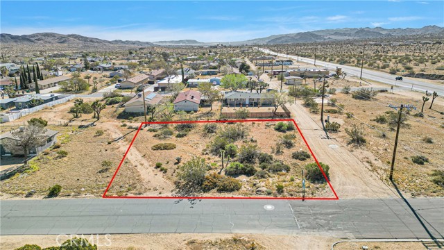 Detail Gallery Image 1 of 19 For 7 Indio Ave, Yucca Valley,  CA 92284 - – Beds | – Baths