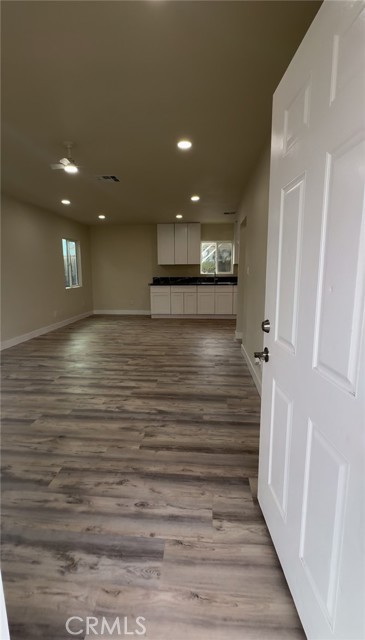 Detail Gallery Image 3 of 15 For 7240 Osbun Rd, San Bernardino,  CA 92404 - 3 Beds | 1 Baths