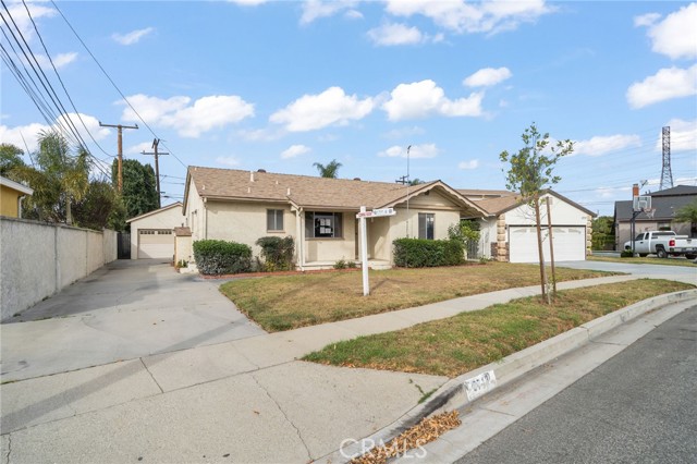 Detail Gallery Image 2 of 30 For 6713 Yearling St, Lakewood,  CA 90713 - 3 Beds | 2 Baths