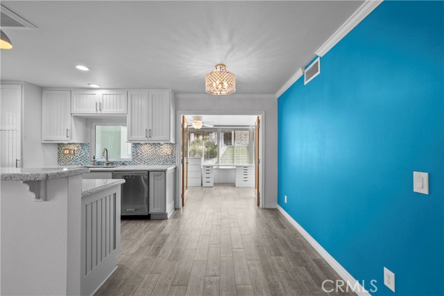 Detail Gallery Image 10 of 45 For 19366 Avenue of the Oaks, Newhall,  CA 91321 - 2 Beds | 2 Baths