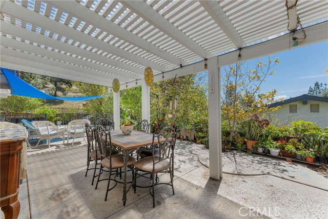 Detail Gallery Image 24 of 33 For 11728 Doral Ave, Porter Ranch,  CA 91326 - 4 Beds | 2 Baths
