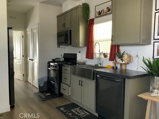 3661 Pacific Avenue, Jurupa Valley CA: https://media.crmls.org/medias/0c9718c8-d892-4736-836a-0d13387327a2.jpg