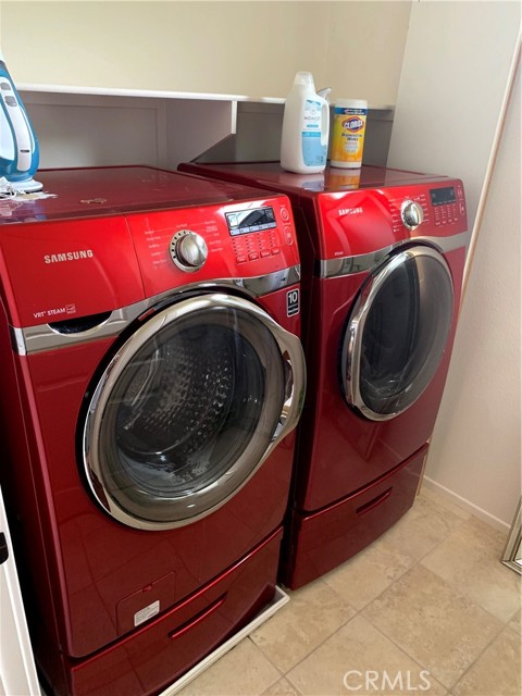 Detail Gallery Image 9 of 11 For 684 S Casita St, Anaheim,  CA 92805 - 3 Beds | 2/1 Baths