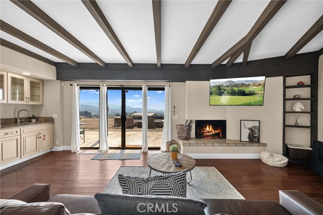 38225 Camino Sierra Road, Temecula CA: https://media.crmls.org/medias/0c9890b2-d4c5-4e44-9fce-2ea42ec948ec.jpg