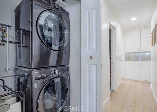 5841 Raphael Drive, Huntington Beach CA: https://media.crmls.org/medias/0c9892f9-5e65-4b41-a651-bbd98978a786.jpg