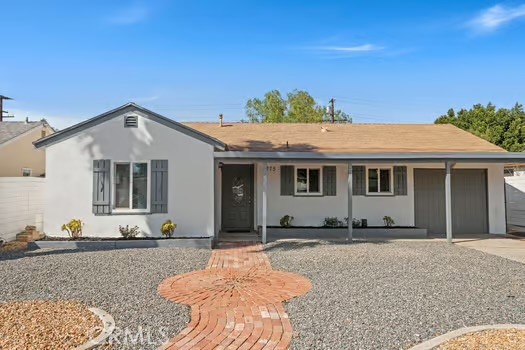 Detail Gallery Image 2 of 27 For 4775 Beverly Ct, Riverside,  CA 92506 - 3 Beds | 2 Baths