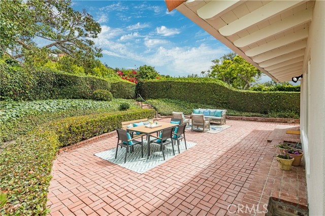 1608 Via Montemar, Palos Verdes Estates, California 90274, 2 Bedrooms Bedrooms, ,1 BathroomBathrooms,Residential,Sold,Via Montemar,PV22151632