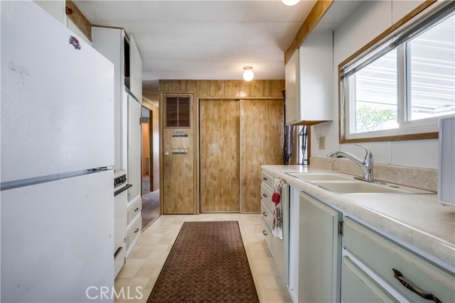 4117 W McFadden Ave, Santa Ana CA: https://media.crmls.org/medias/0c997f30-f4f4-40d4-bc15-8598e6ba0794.jpg