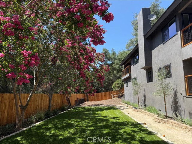 Detail Gallery Image 4 of 74 For 521 Fremont Dr, Pasadena,  CA 91103 - 5 Beds | 3/2 Baths