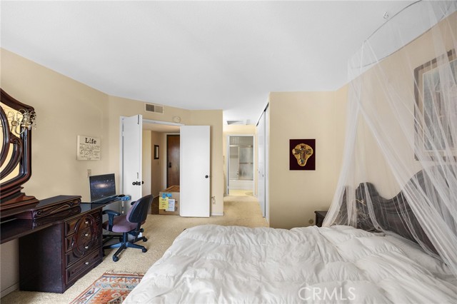 Detail Gallery Image 17 of 28 For 17617 Pomerado Rd #213,  San Diego,  CA 92128 - 2 Beds | 2 Baths