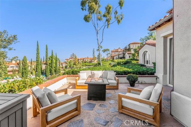 Detail Gallery Image 4 of 20 For 15 Roma Ct., Newport Coast,  CA 92657 - 2 Beds | 2 Baths