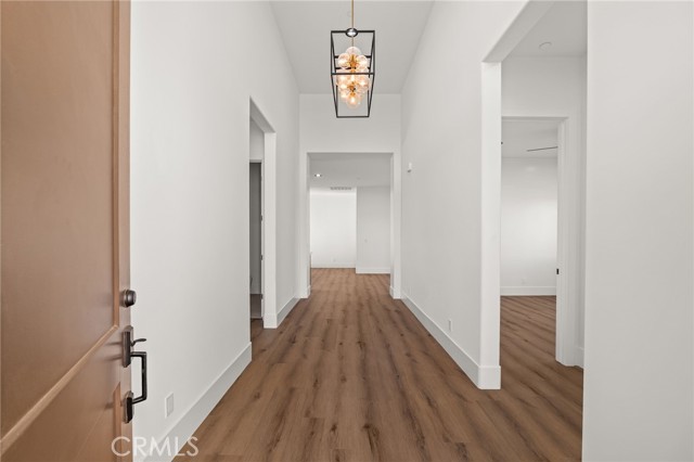 Detail Gallery Image 5 of 72 For 17840 Talisman St, Hesperia,  CA 92345 - 4 Beds | 3/1 Baths