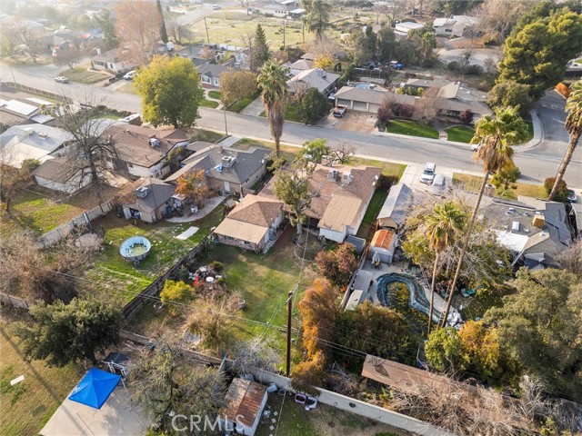 Detail Gallery Image 5 of 12 For 1717 Camino Sierra, Bakersfield,  CA 93306 - 4 Beds | 2 Baths