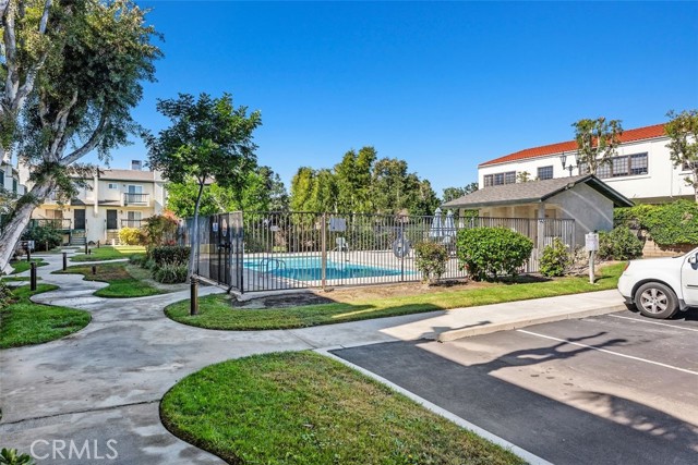 Detail Gallery Image 31 of 35 For 428 W 1st St, Tustin,  CA 92780 - 2 Beds | 2/1 Baths