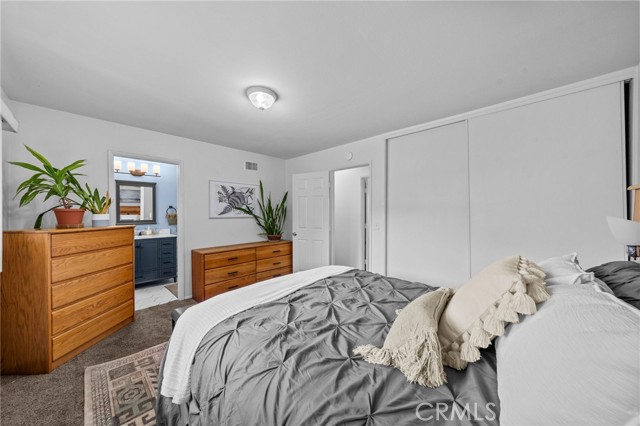 222 Phlox Avenue, Redlands CA: https://media.crmls.org/medias/0c9cf770-4401-4e17-b575-d5550092cfd8.jpg