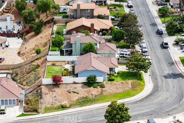 4092 Sandpiper Drive, Jurupa Valley CA: https://media.crmls.org/medias/0c9d39eb-aeff-4d9d-991d-3e96a905ed05.jpg