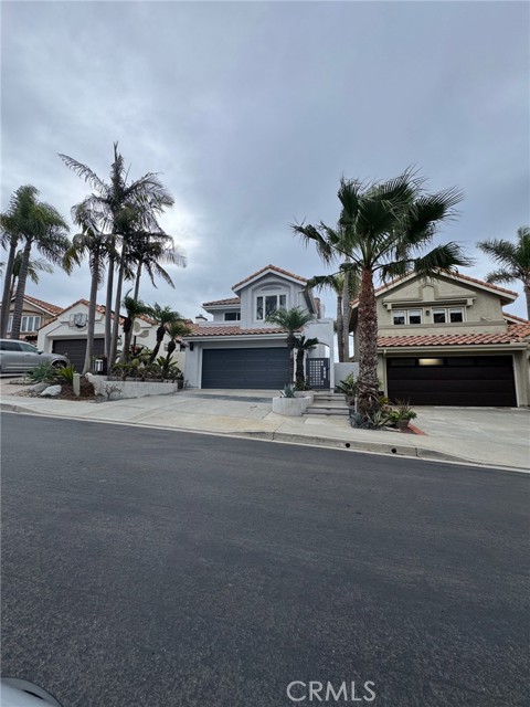 87 Palm Beach Court, Dana Point CA: https://media.crmls.org/medias/0c9d4e47-d004-4b96-b0d7-2873adad457e.jpg