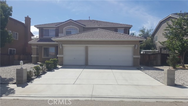 Detail Gallery Image 1 of 1 For 13605 Copper St, Victorville,  CA 92394 - 5 Beds | 3/1 Baths