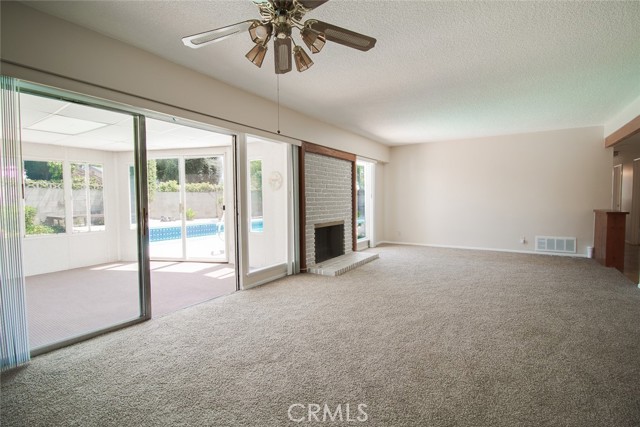 Detail Gallery Image 6 of 19 For 22214 Marlin Pl, Canoga Park,  CA 91303 - 3 Beds | 2 Baths