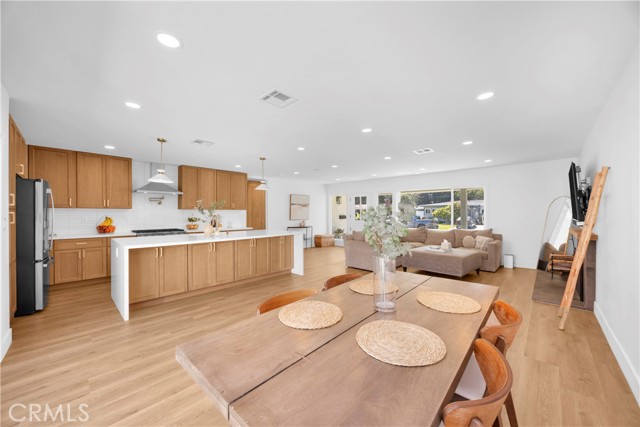 2430 Marber Avenue, Long Beach CA: https://media.crmls.org/medias/0c9e970c-2b65-4bb0-8d53-269461ed7b89.jpg