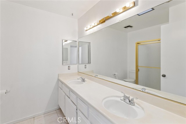 Detail Gallery Image 7 of 28 For 5798 Los Coyotes, Palm Springs,  CA 92264 - 2 Beds | 2 Baths