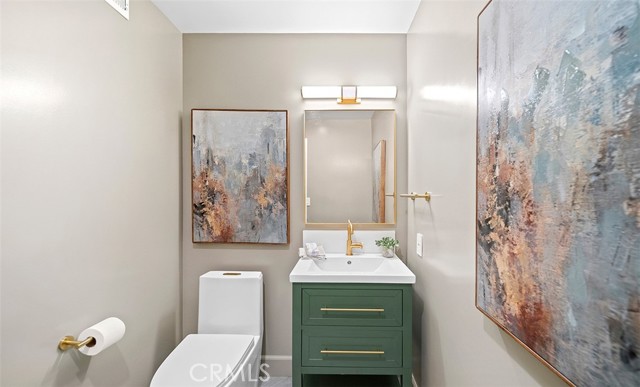 Image 18 of 42 For 6567 Woodburn Lane 7
