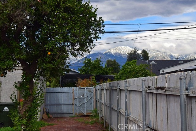 Detail Gallery Image 32 of 35 For 416 W Park, Ontario,  CA 91762 - 2 Beds | 1 Baths