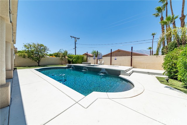 Image 23 of 25 For 31795 Avenida Del Yermo