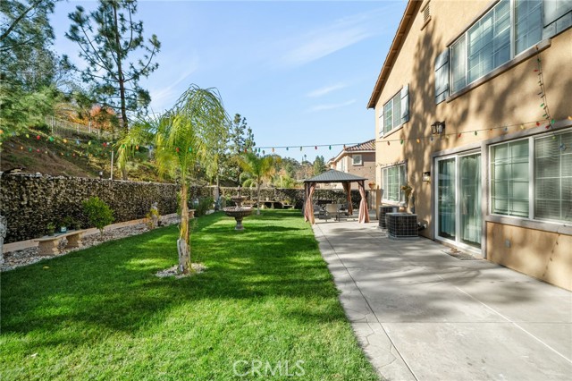 Detail Gallery Image 34 of 35 For 12 Plaza Avila, Lake Elsinore,  CA 92532 - 4 Beds | 3/1 Baths