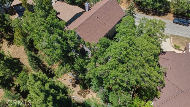 1690 Wolf Road, Big Bear Lake CA: https://media.crmls.org/medias/0ca1d729-af41-42ae-acad-638eda3acdd9.jpg
