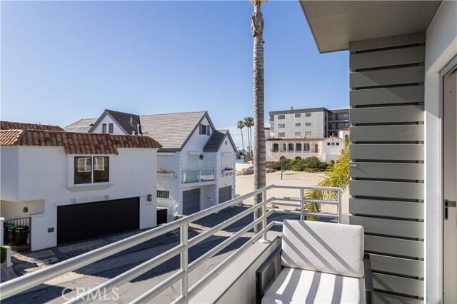 Detail Gallery Image 17 of 40 For 2618 Cove St, Corona Del Mar,  CA 92625 - 3 Beds | 3/1 Baths
