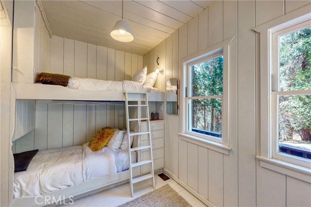 Detail Gallery Image 14 of 43 For 689 Burnt Mill Rd, Lake Arrowhead,  CA 92352 - 3 Beds | 1 Baths