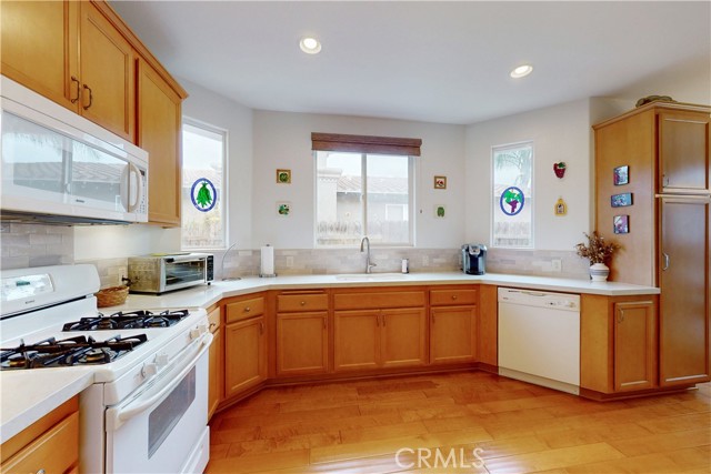 Detail Gallery Image 9 of 50 For 928 Menusa Ct, Santa Maria,  CA 93458 - 3 Beds | 2/1 Baths