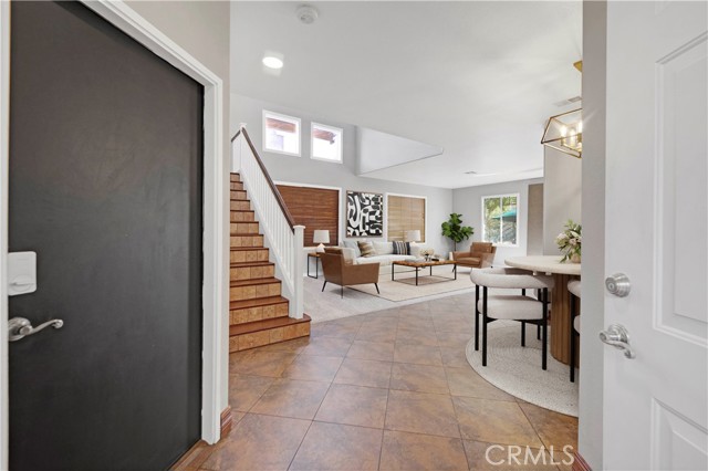 Detail Gallery Image 4 of 48 For 27626 Iris Pl, Castaic,  CA 91384 - 4 Beds | 2/1 Baths