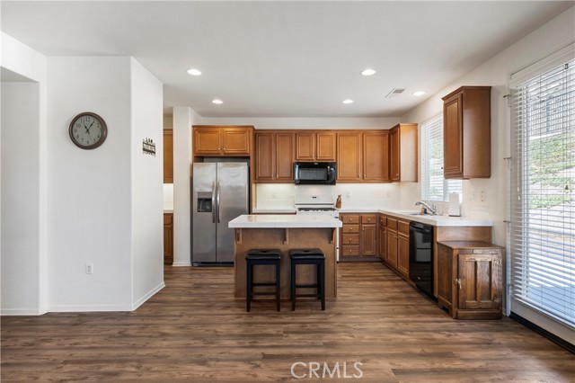 197 Inkster Way, Hemet CA: https://media.crmls.org/medias/0ca589a2-7544-495d-8f91-35b27f7ec147.jpg