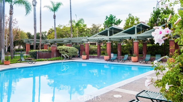 32 Malaga Place, Manhattan Beach, California 90266, 2 Bedrooms Bedrooms, ,1 BathroomBathrooms,Residential,Sold,Malaga,SB17034597