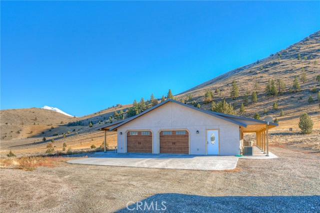 Detail Gallery Image 1 of 69 For 22435 Old Hwy 99, Weed,  CA 96094 - 3 Beds | 2 Baths