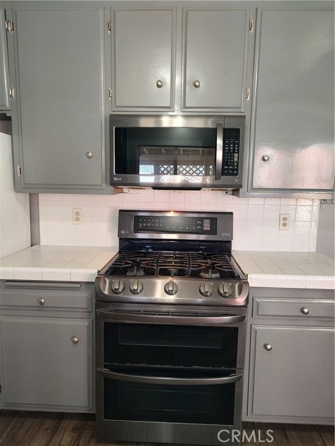 7870 Hopi Trail, Yucca Valley CA: https://media.crmls.org/medias/0ca611f8-de85-4c5f-bfc8-001dc1f298b2.jpg