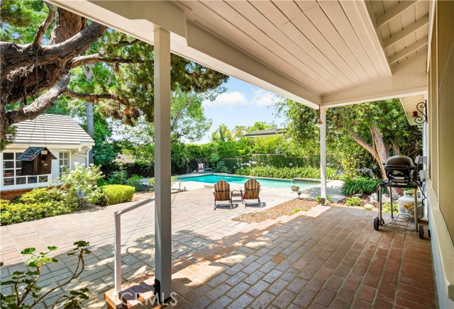 408 Oxford Drive, Arcadia CA: https://media.crmls.org/medias/0ca6373c-cd0a-4388-80c1-4edf5d20a0c5.jpg