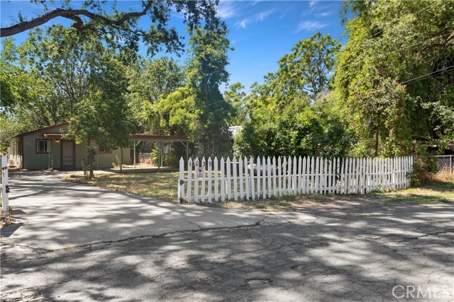 Detail Gallery Image 7 of 31 For 6039 1st Ave, Lucerne,  CA 95458 - 3 Beds | 2 Baths