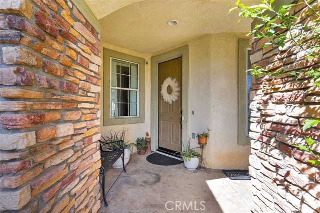 Detail Gallery Image 5 of 43 For 9178 Goldenseal Ct, Hesperia,  CA 92344 - 4 Beds | 2 Baths
